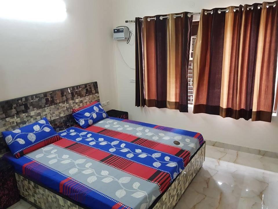 Metro Inn Pg Gurgaon Luaran gambar