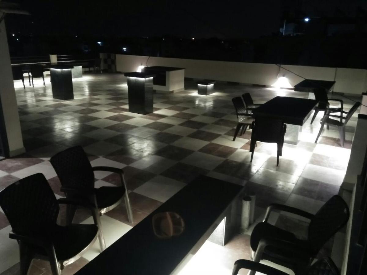 Metro Inn Pg Gurgaon Luaran gambar